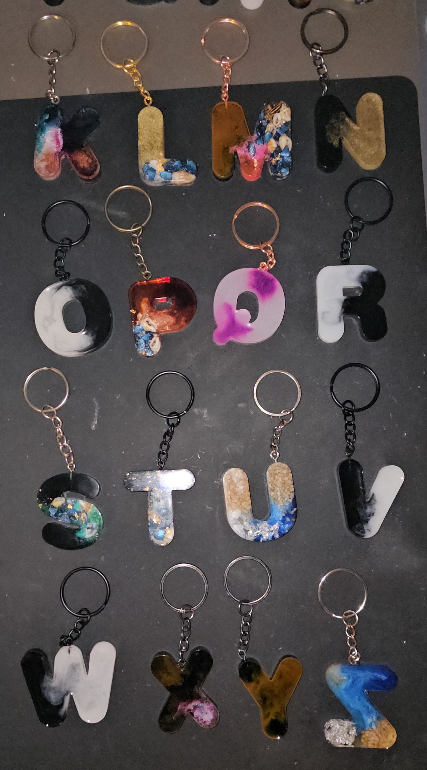 Gamme Alphabets et Chiffres en résine (1 pcs)