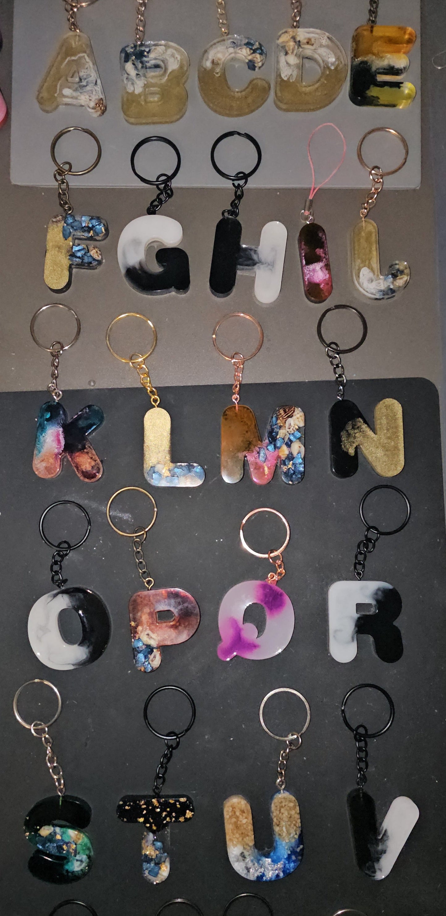 Gamme Alphabets et Chiffres en résine (1 pcs)