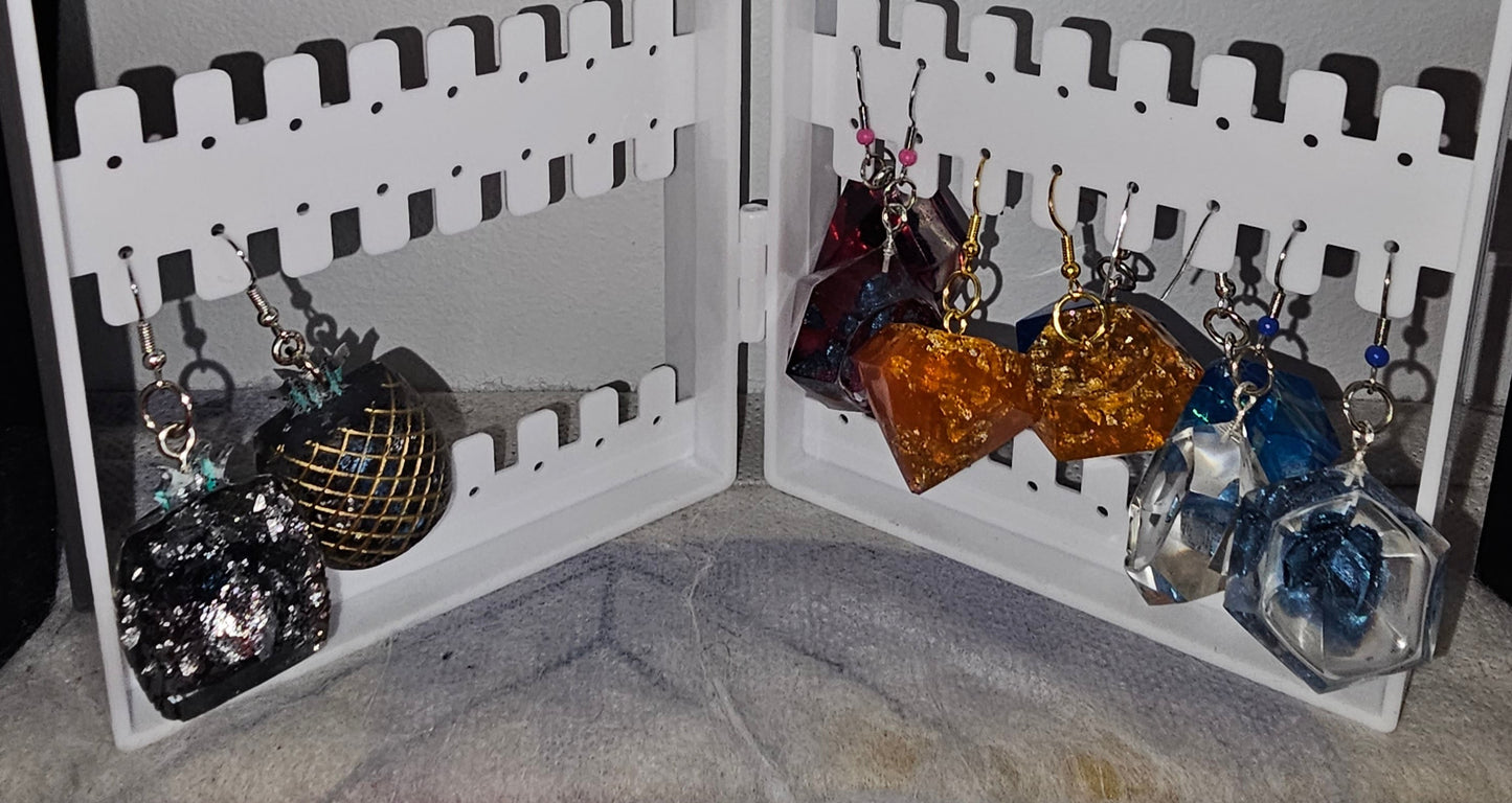 Boucles d'oreilles en résine Fantaisies (la paire)