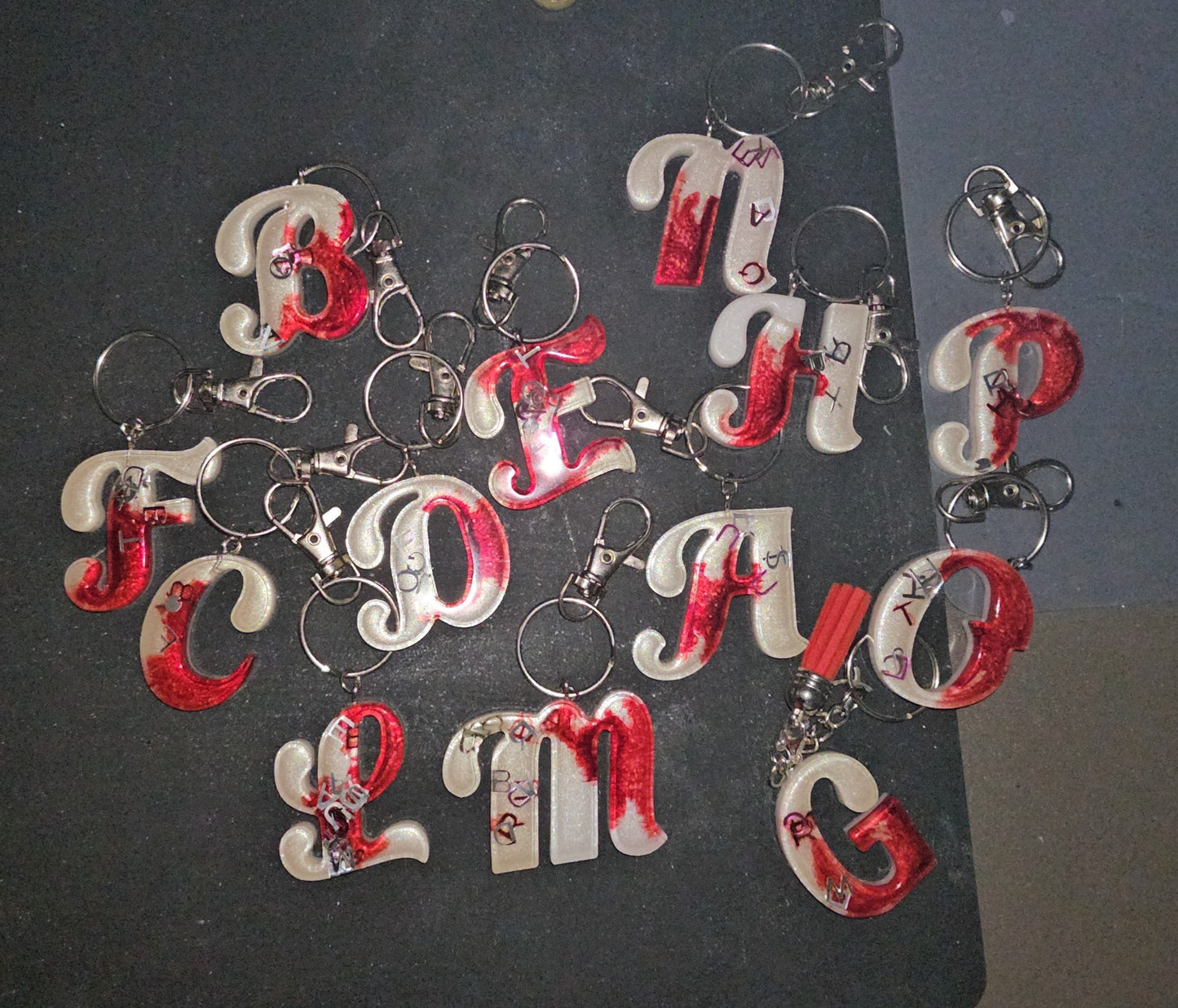 Gamme Alphabets et Chiffres en résine (1 pcs)