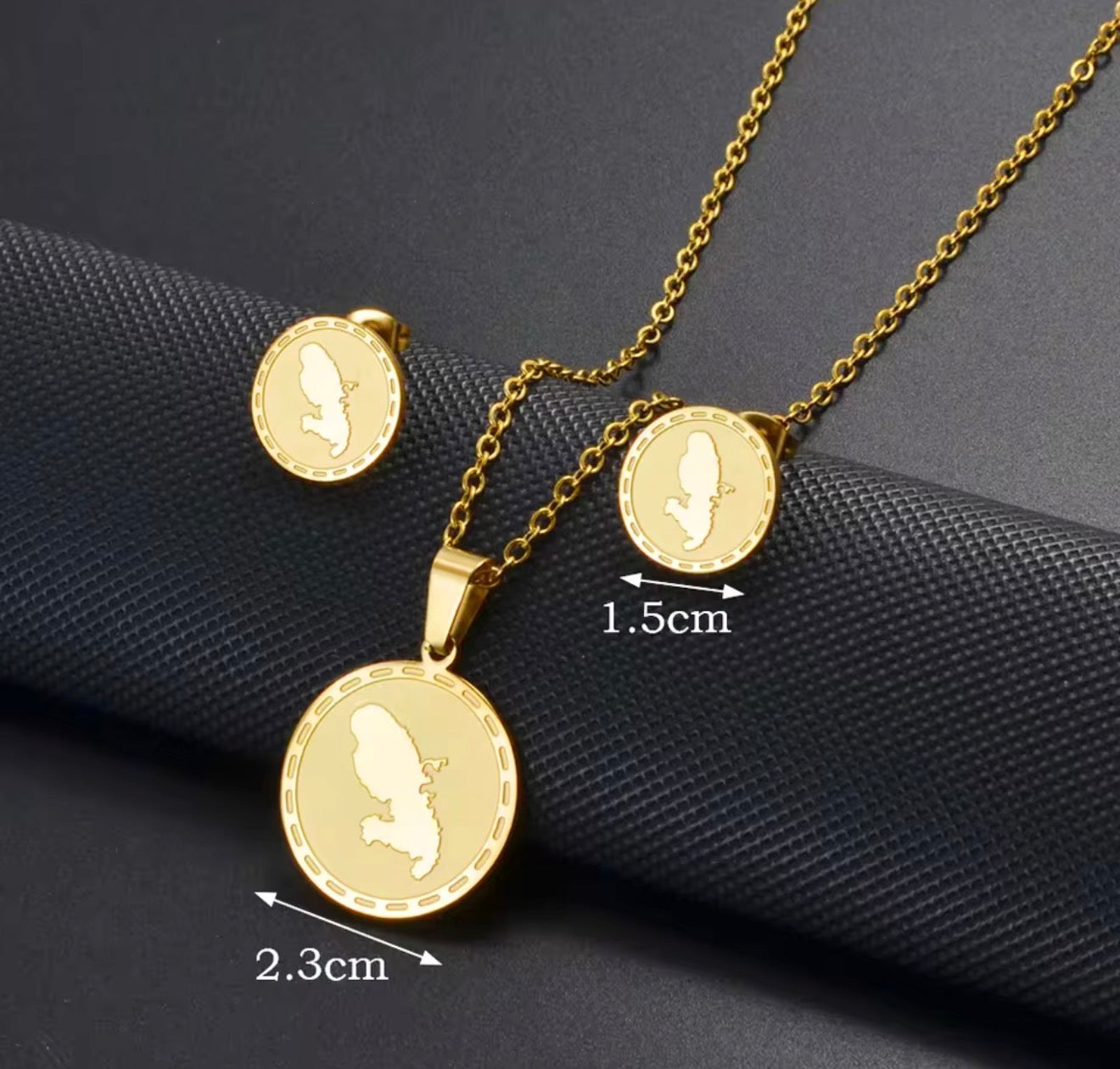 ✨ Ensemble de Parure Bijoux en Acier Inoxydable – Collier + Boucles d’Oreilles coffret « Pièce » Caraïbes