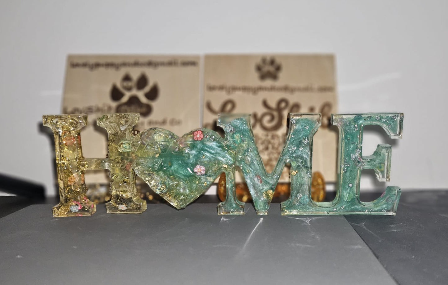 Gamme Décoration - Mots en résine (1 pcs)