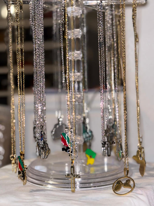 ✨ Collier Chaîne + Pendentif Pays d’Outre-Mer, Caraïbes et Afrique – Acier Inoxydable Or ou Argent (1 pcs)