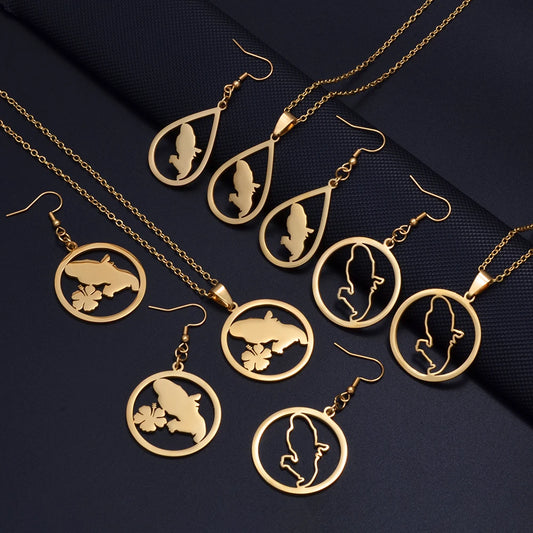 🇲🇶✨ Ensemble Collier & Boucles d’Oreilles – Carte de la Martinique & Fleurs en Acier inoxydable • Finition Or ou Argent