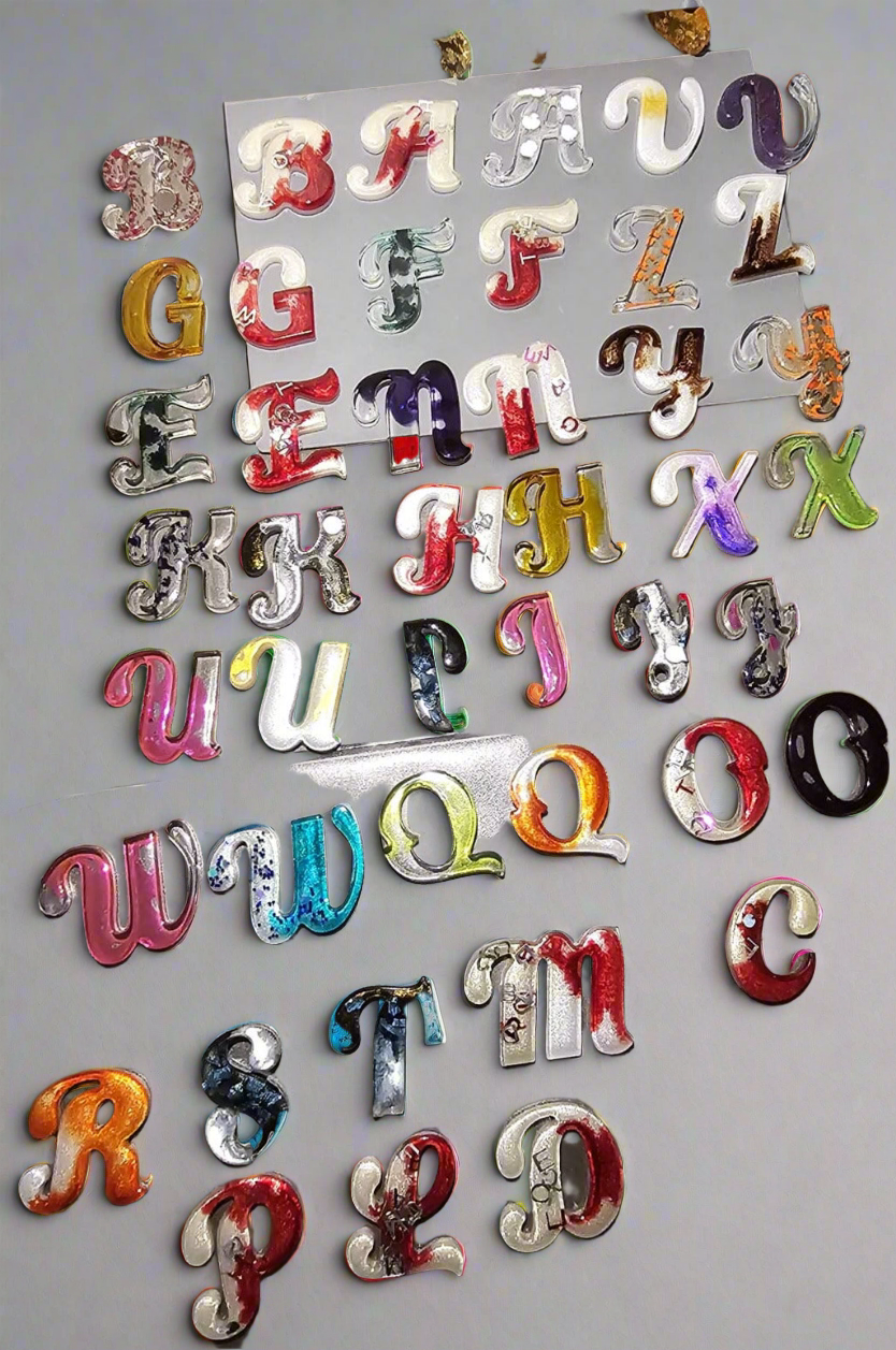 Gamme Alphabets et Chiffres en résine (1 pcs)