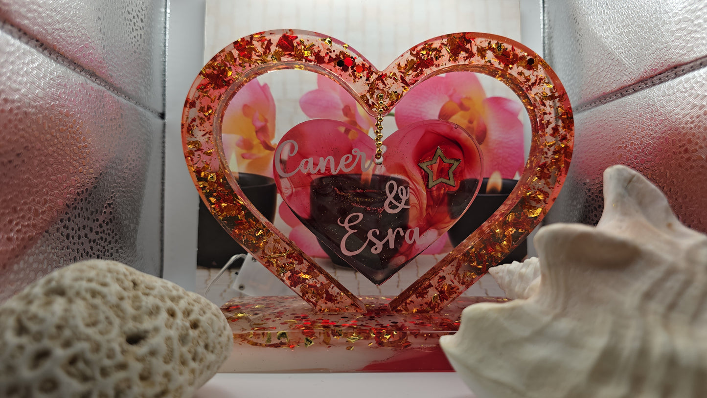 Double coeur sur socle en résine (1 pcs)