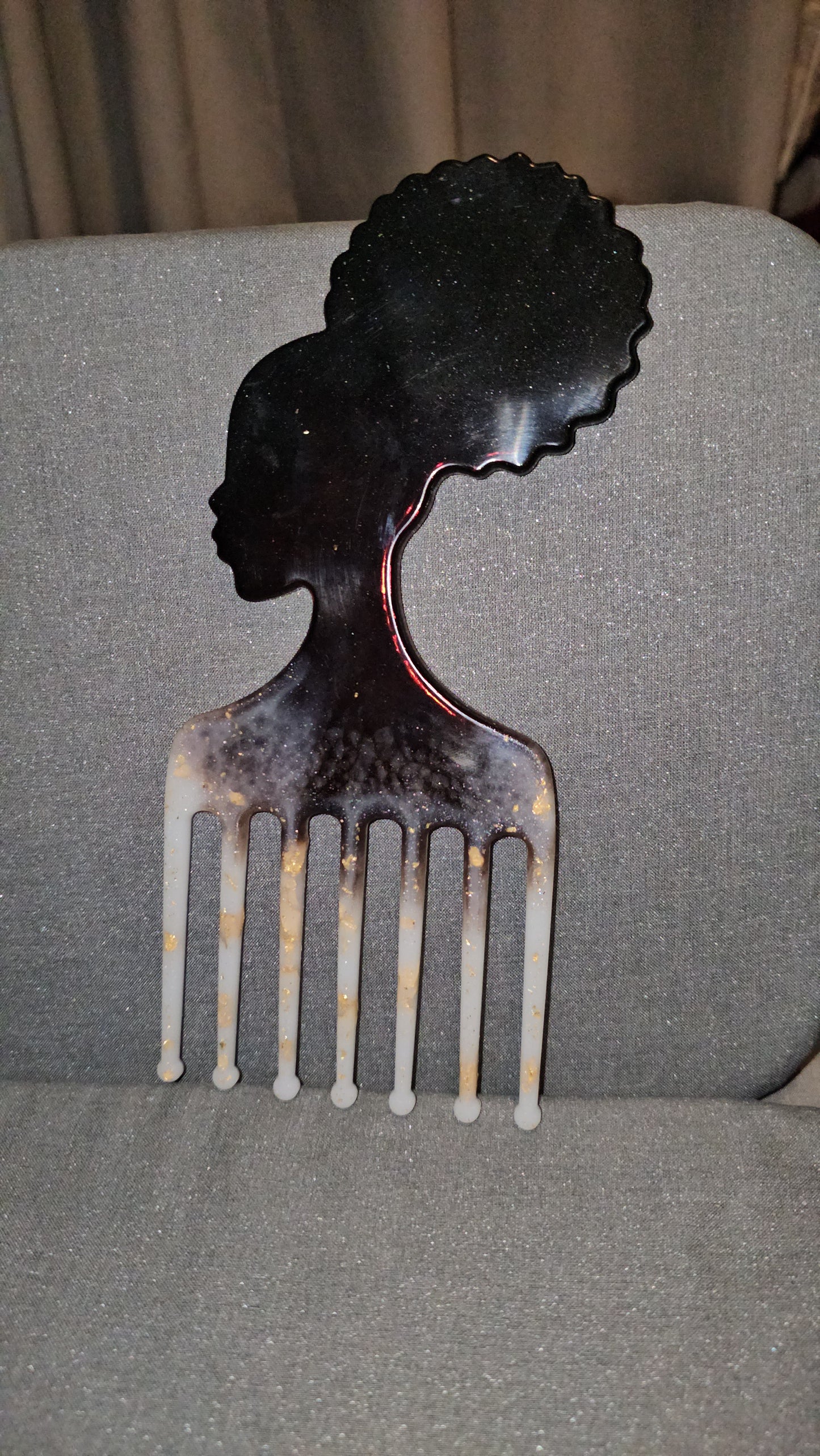 Gamme Antilles-Guyane Africaniz Black Afro en résine (1 pcs)
