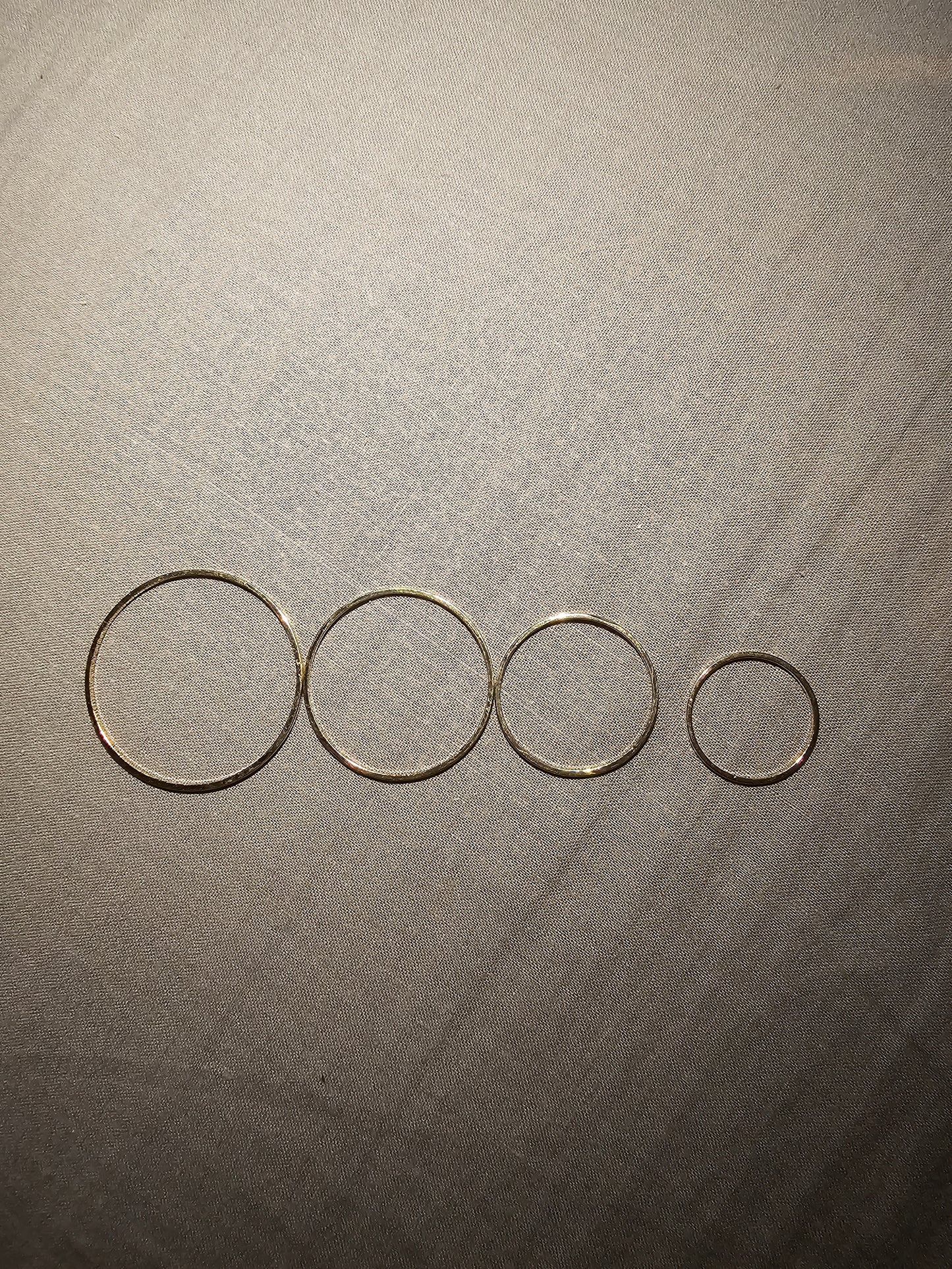 Pendentifs ou Médaillons en résine avec Collier fantaisie (1 pcs)