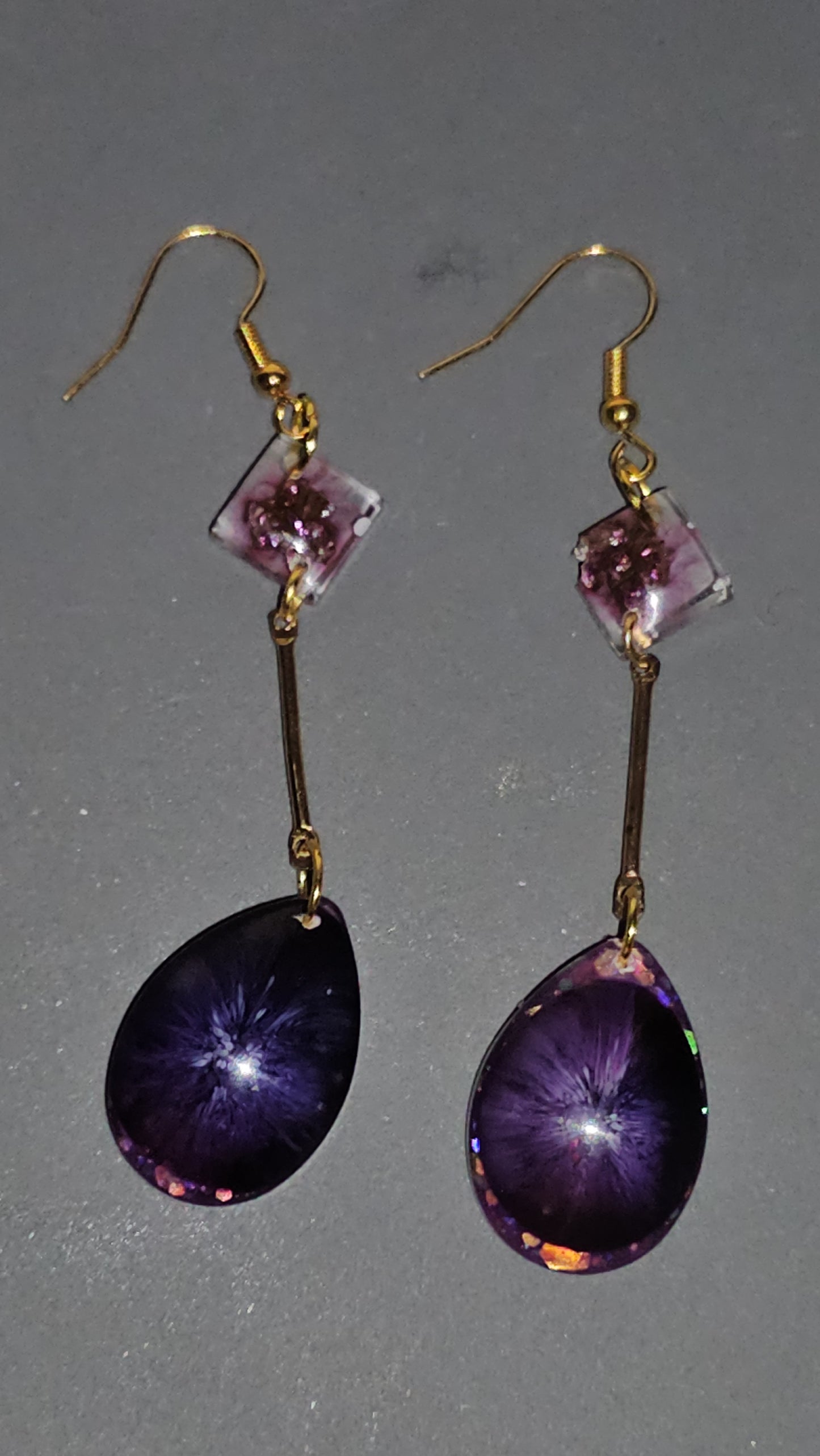 Boucles d'oreilles en résine Fantaisies (la paire)