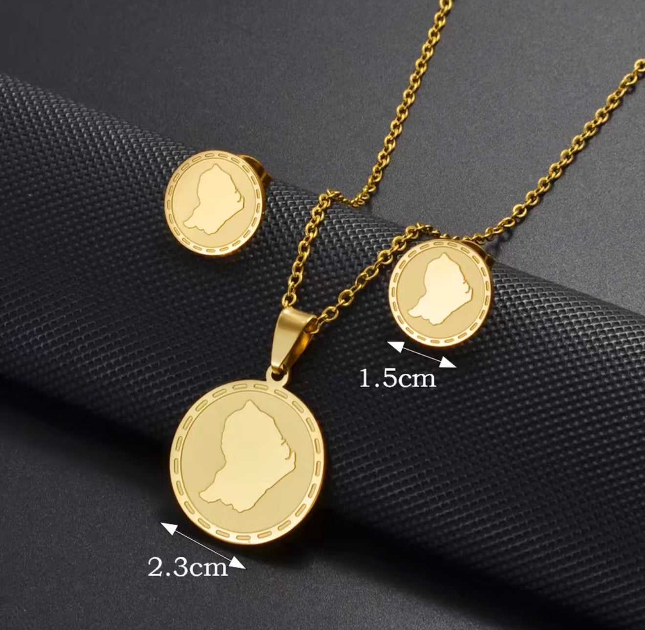 ✨ Ensemble de Parure Bijoux en Acier Inoxydable – Collier + Boucles d’Oreilles coffret « Pièce » Caraïbes