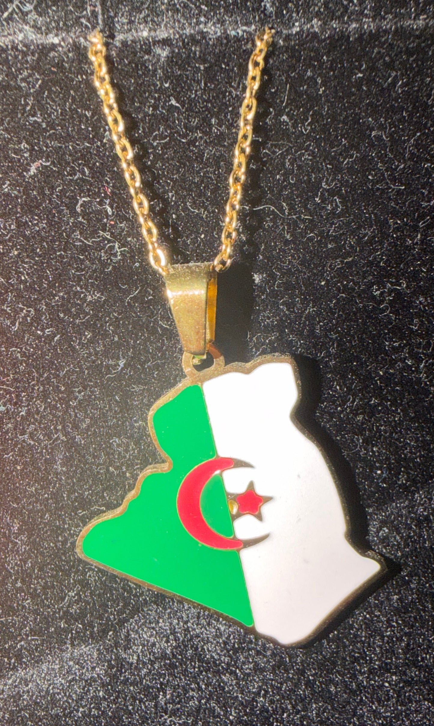 ✨ Collier Chaîne + Pendentif Pays d’Outre-Mer, Caraïbes et Afrique – Acier Inoxydable Or ou Argent (1 pcs)