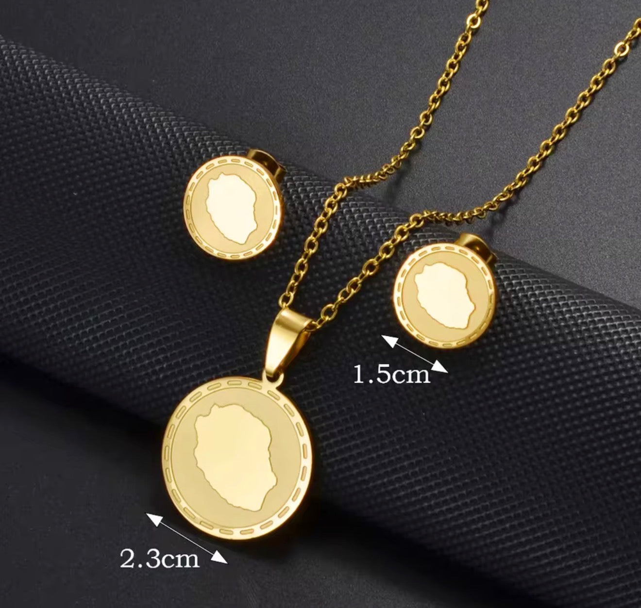 ✨ Ensemble de Parure Bijoux en Acier Inoxydable – Collier + Boucles d’Oreilles coffret « Pièce » Caraïbes