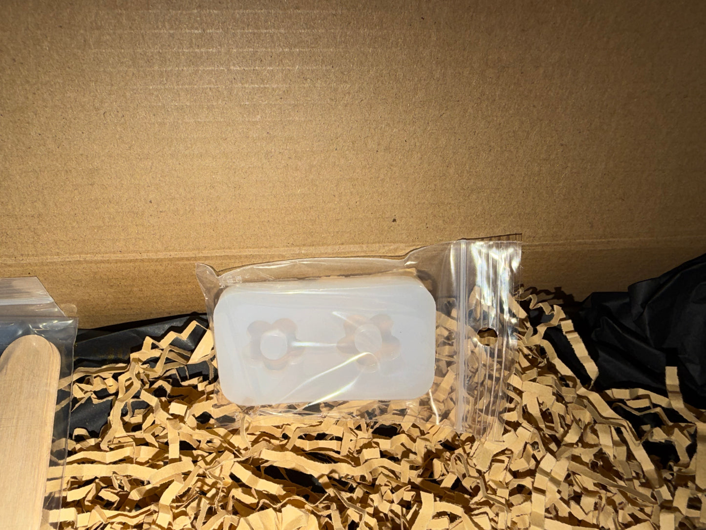 🎨 Coffret Créatif Résine UV – Kit Complet Débutant (34 pièces)