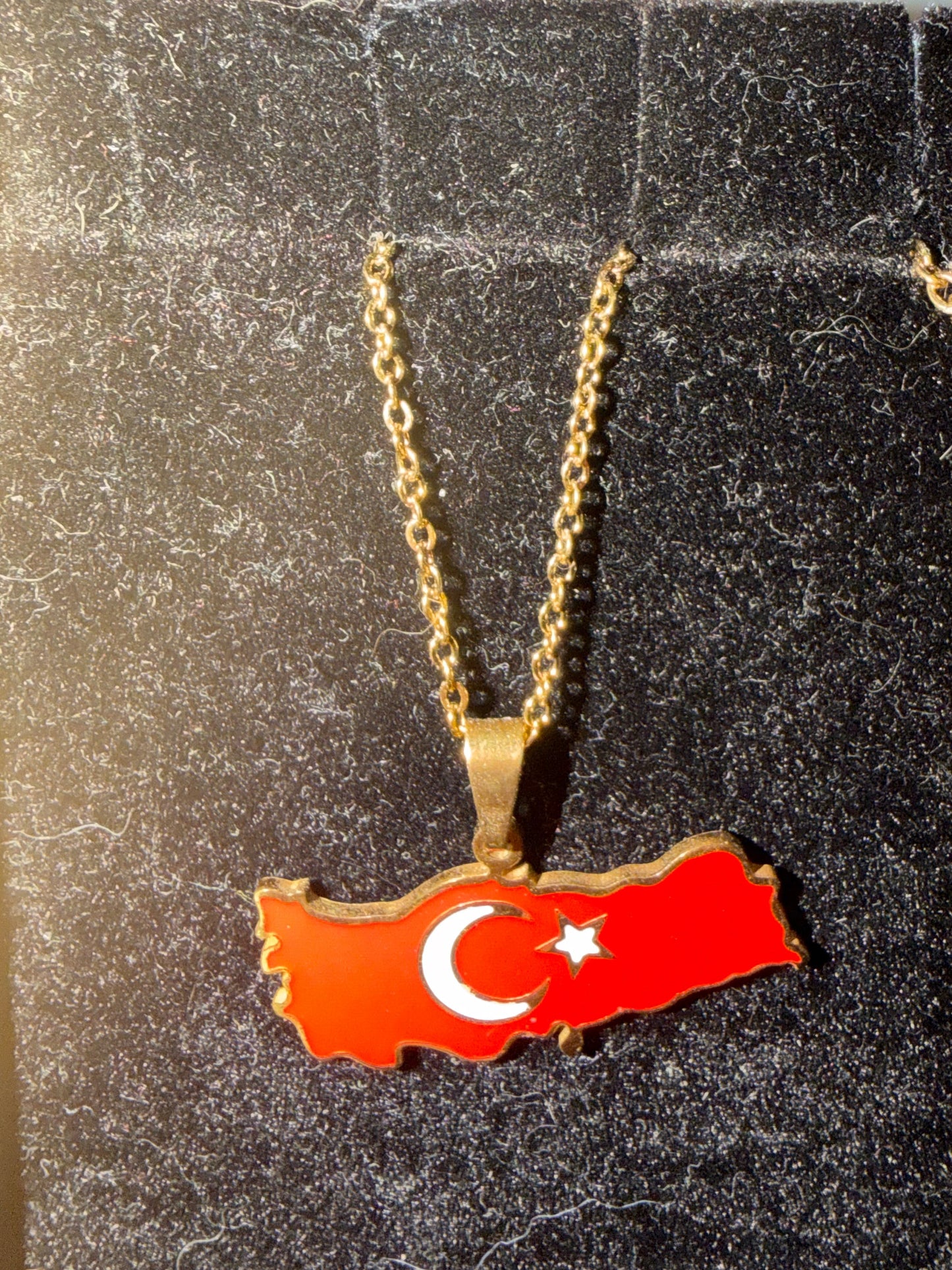 ✨ Collier Chaîne + Pendentif Pays d’Outre-Mer, Caraïbes et Afrique – Acier Inoxydable Or ou Argent (1 pcs)