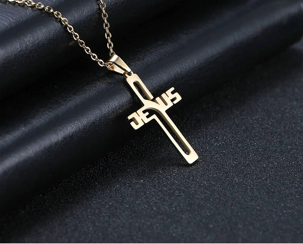 ✨ Collier avec Pendentif Croix Jésus en Acier Inoxydable