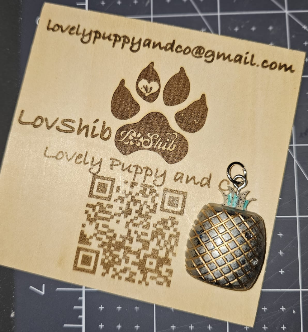 Pendentifs ou Médaillons en résine avec Collier fantaisie (1 pcs)