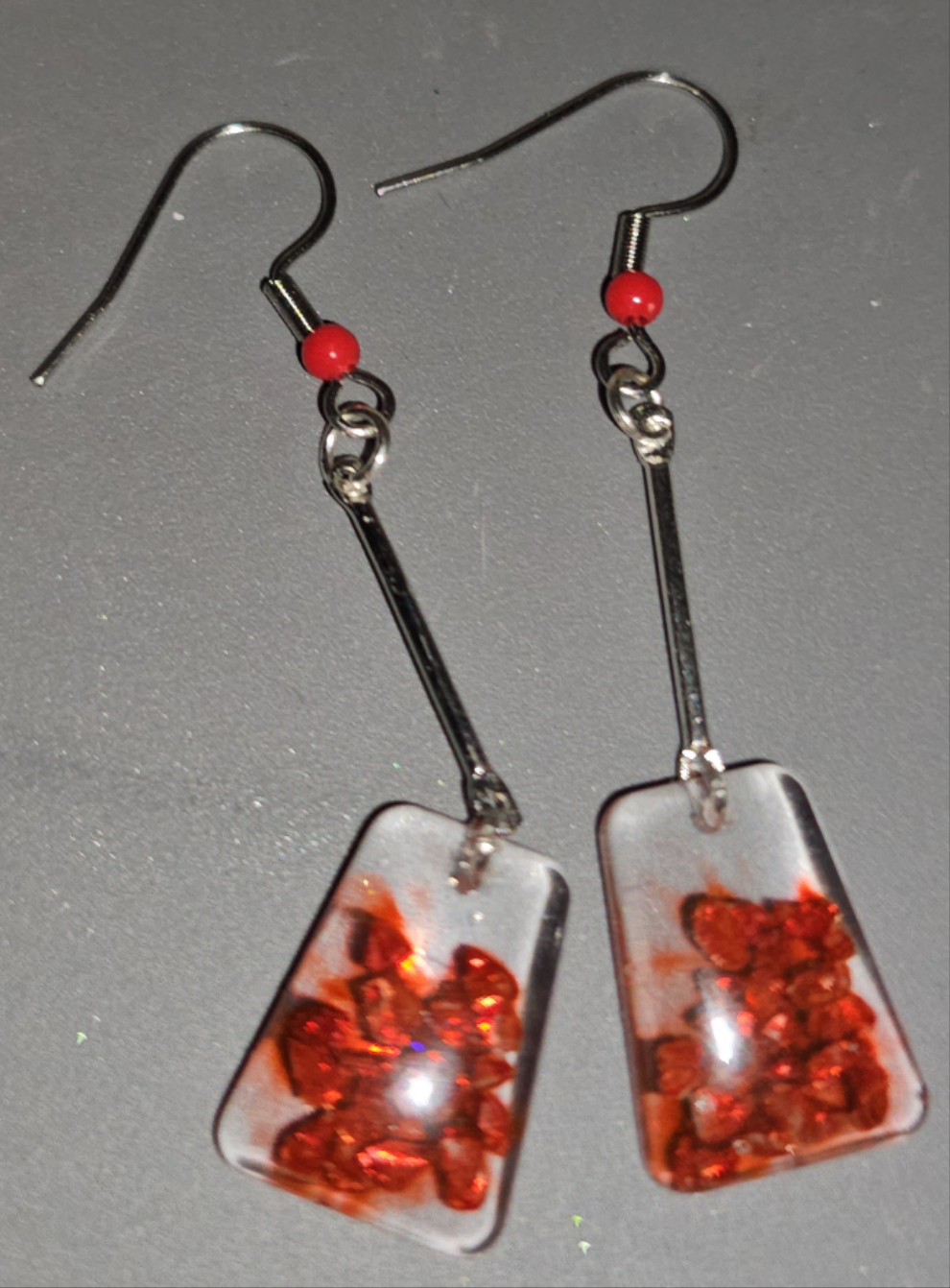 Boucles d'oreilles en résine Fantaisies (la paire)