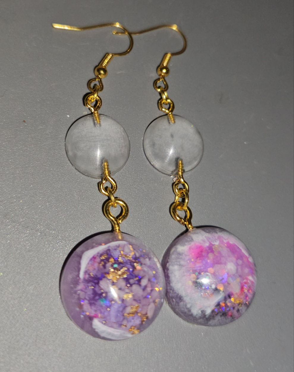 Boucles d'oreilles en résine Fantaisies (la paire)