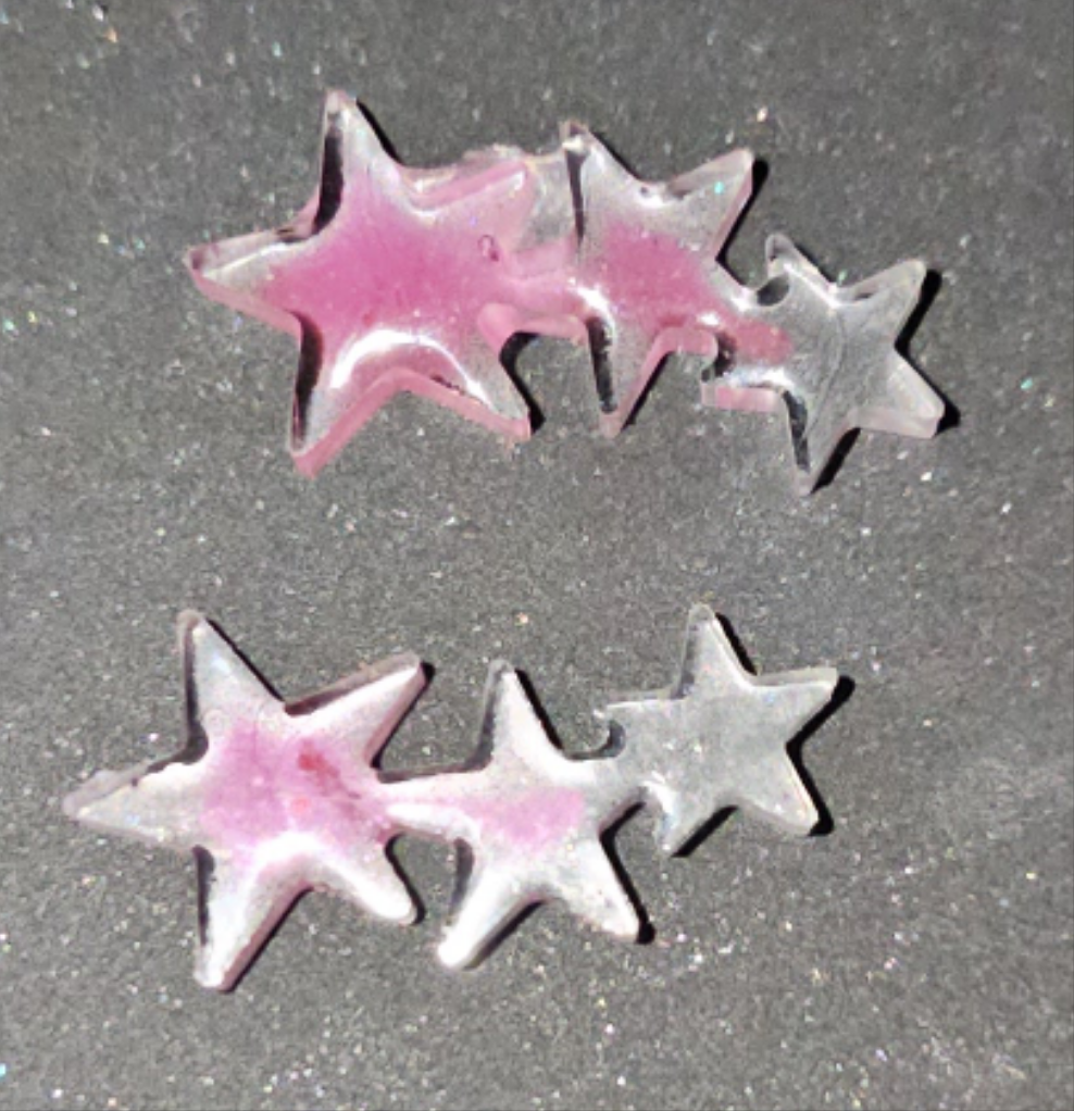 Boucles d'oreilles en résine Fantaisies (la paire)