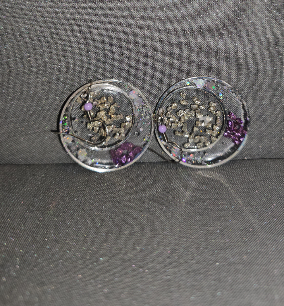 Boucles d'oreilles en résine Fantaisies (la paire)