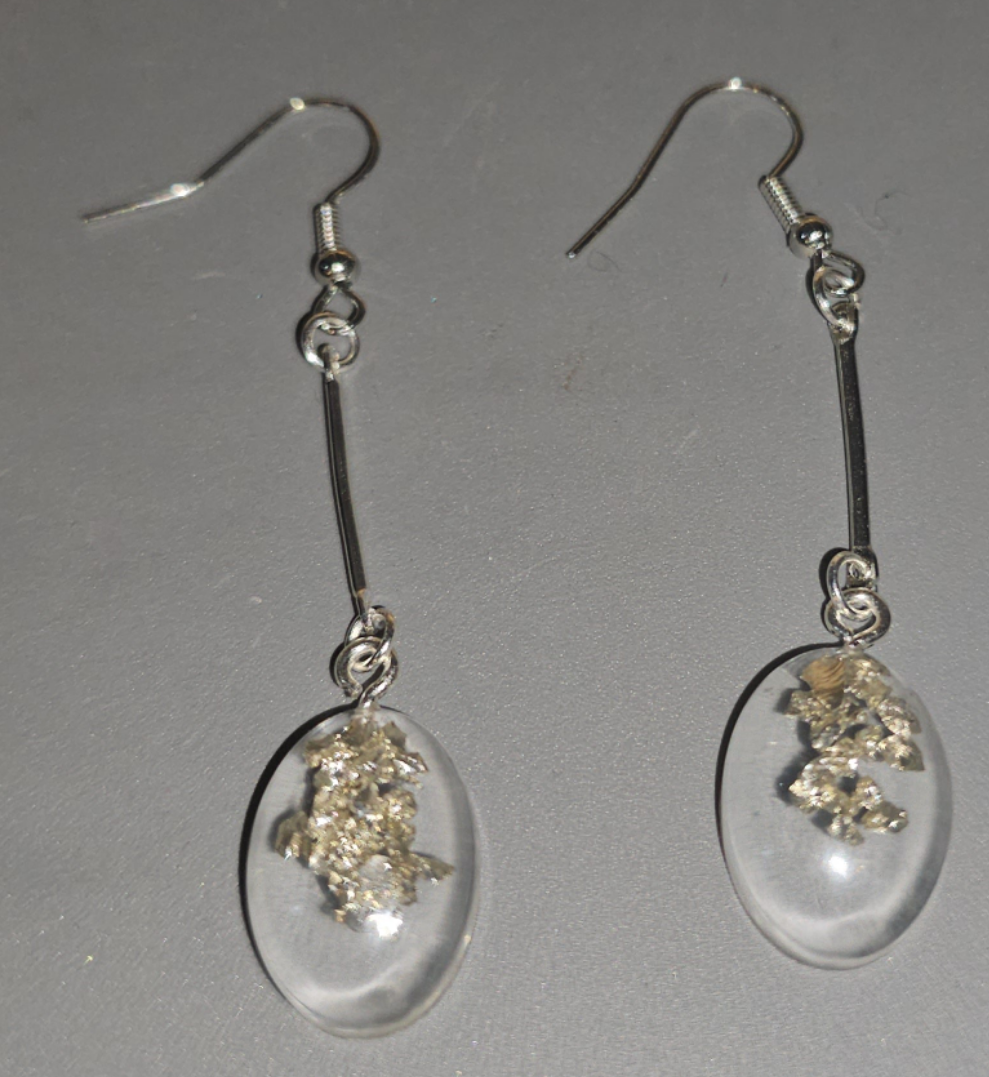 Boucles d'oreilles en résine Fantaisies (la paire)