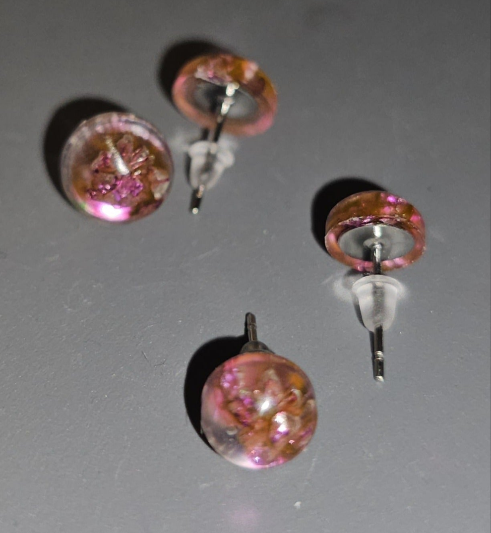 Boucles d'oreilles en résine Fantaisies (la paire)