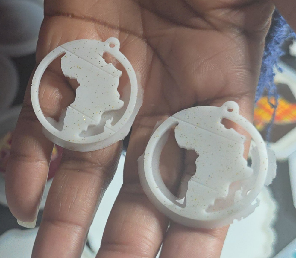 Gamme Antilles-Guyane Africaniz Black Afro en résine (1 pcs)