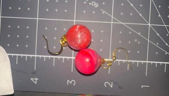 Boucles d'oreilles en résine Fantaisies (la paire)