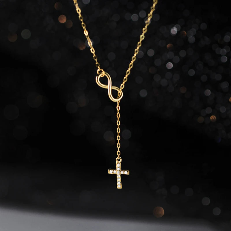 ✨✝️ Collier Chaîne + mini Pendentif Croix Diamant – Acier Inoxydable