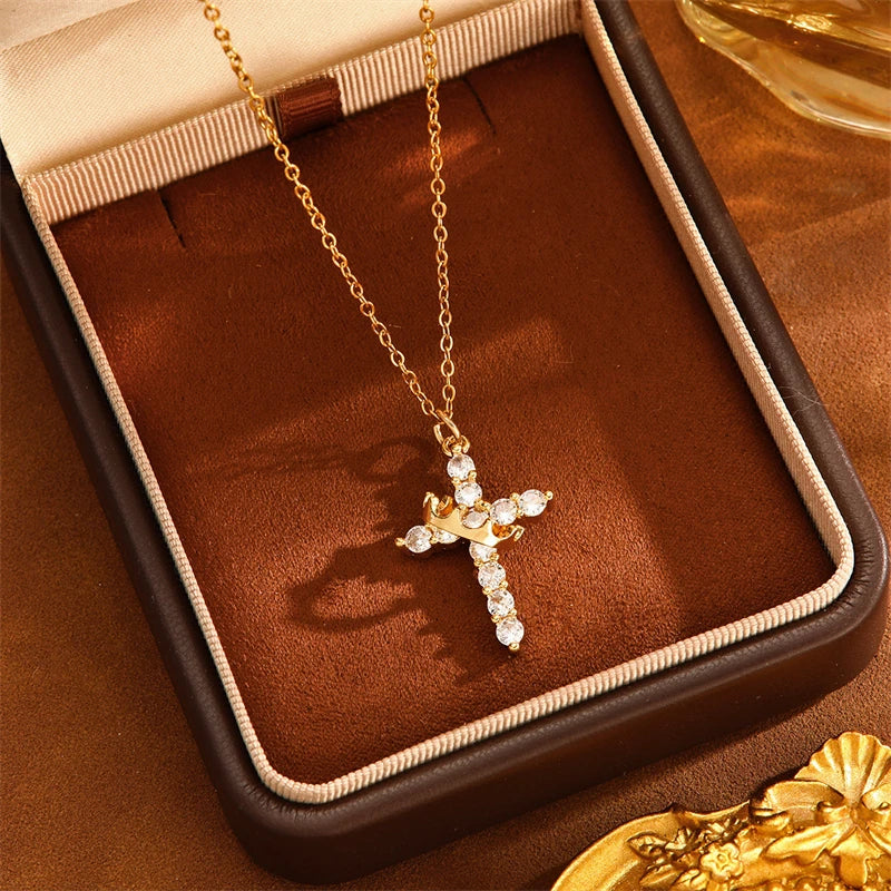 ✝️✨ Collier Chaîne Croix en Zircon – Couronne Rotative en acier inoxydable