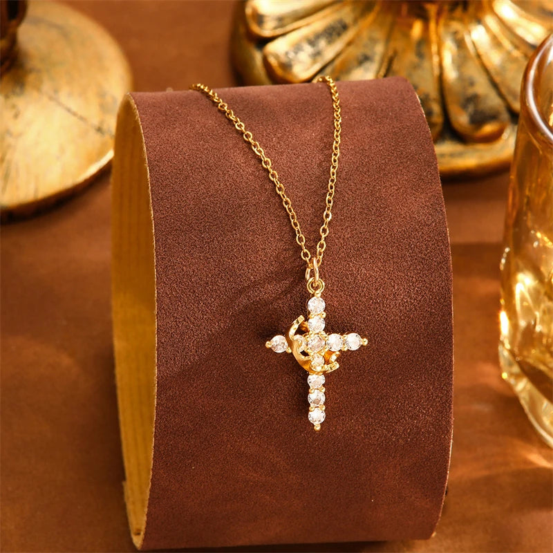 ✝️✨ Collier Chaîne Croix en Zircon – Couronne Rotative en acier inoxydable