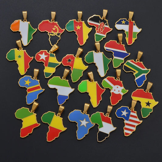 🌍 1. Collier + pendentif carte de l’Afrique au couleurs des drapeaux des pays Africains en Acier Inoxydable