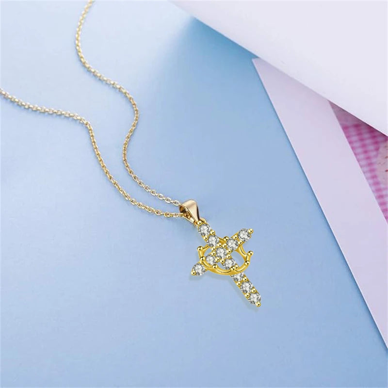 ✝️✨ Collier Chaîne Croix en Zircon – Couronne Rotative en acier inoxydable