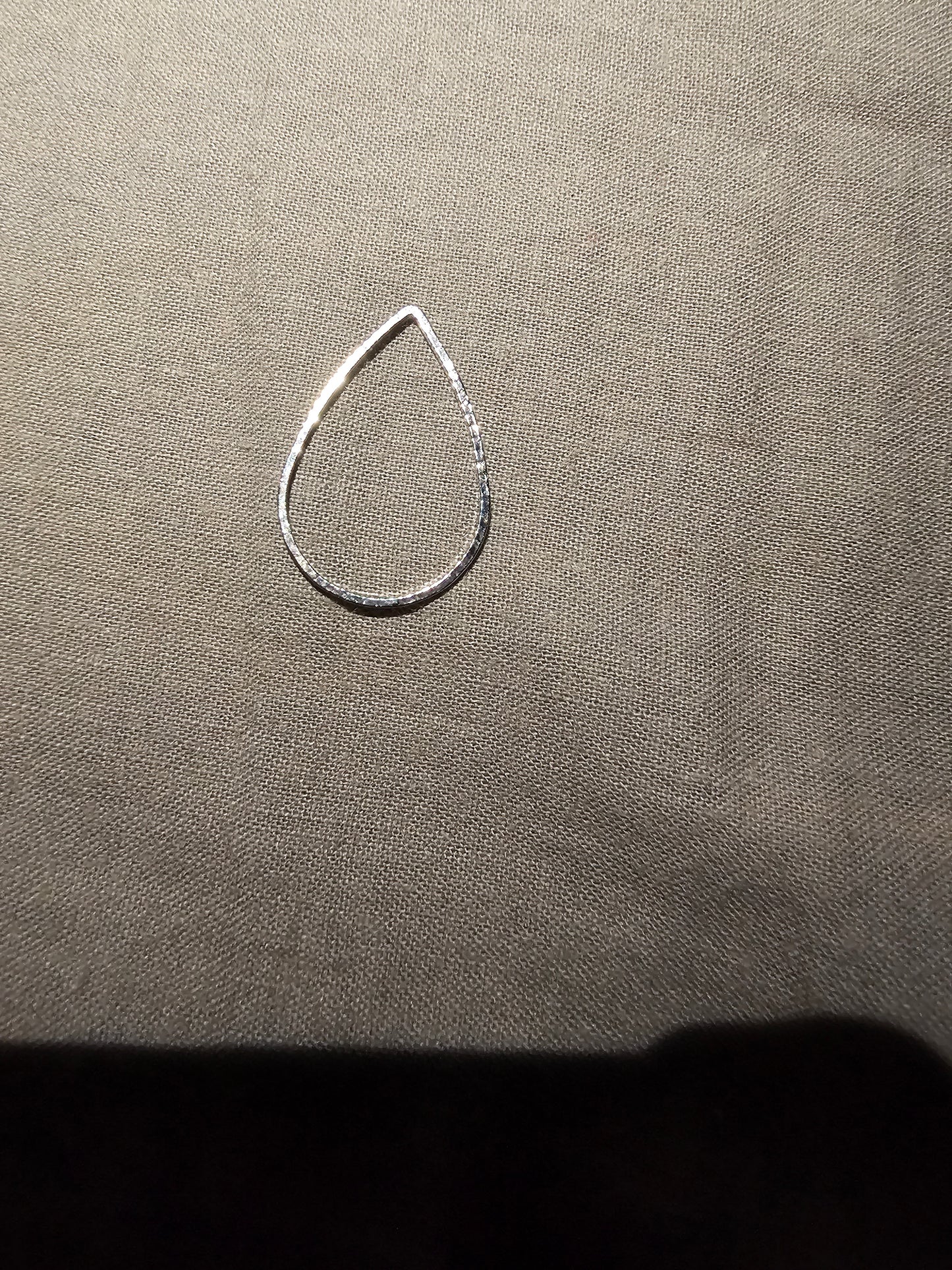 Pendentifs ou Médaillons en résine avec Collier fantaisie (1 pcs)